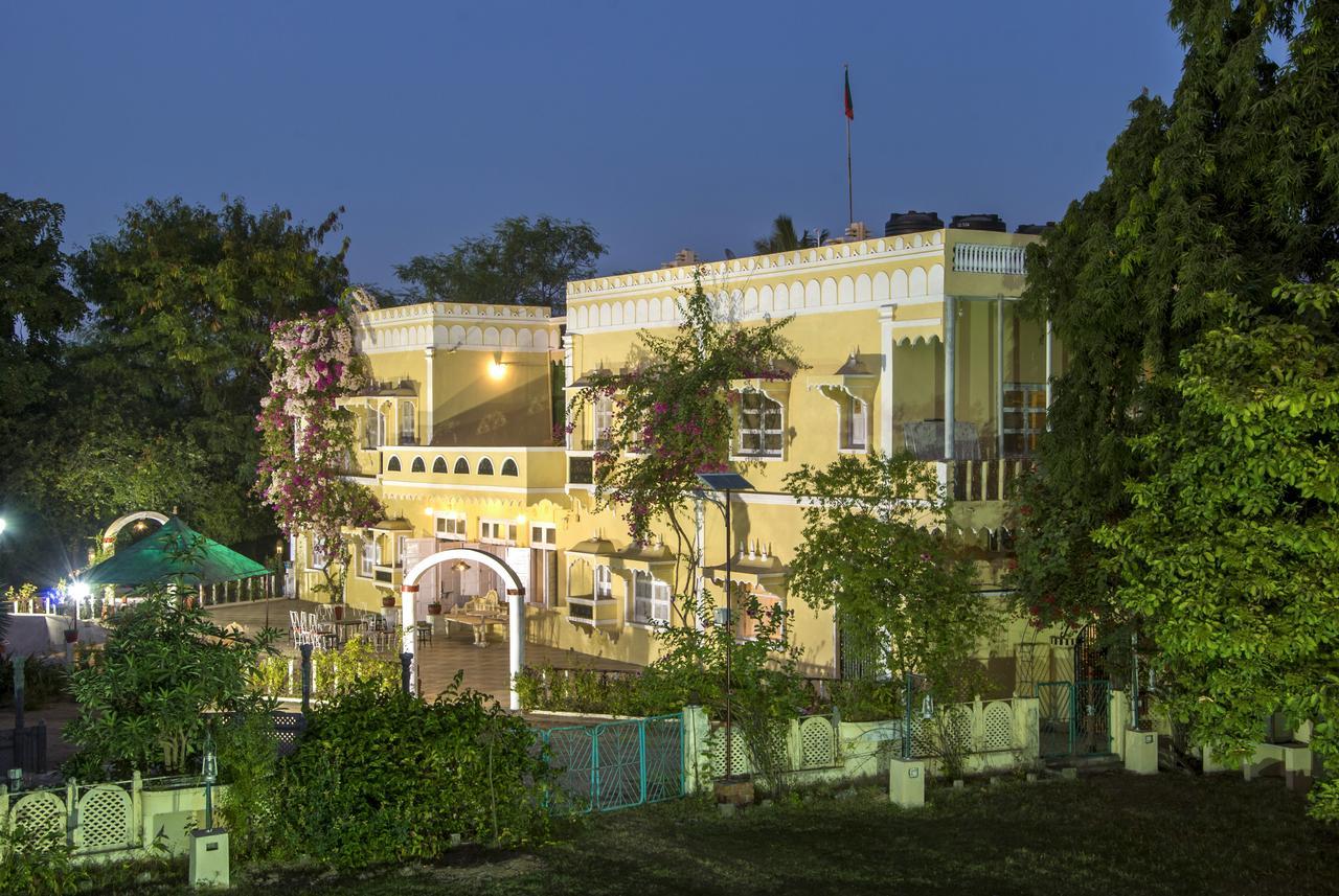 Garden Palace Heritage Homestays Vadasinor Extérieur photo